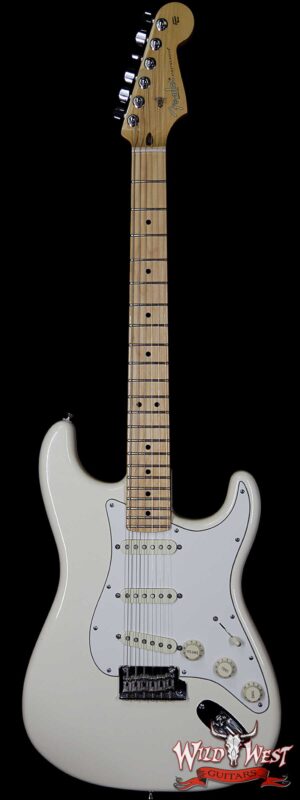 2014 Fender USA Standard Stratocaster SSS Maple Neck and Fretboard Olympic White