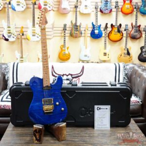 Charvel Custom Shop Limited Edition Style 2 HS Floyd Rose Flame Maple top Trans Blue Gold Hardware 8.25 LBS - Image 5