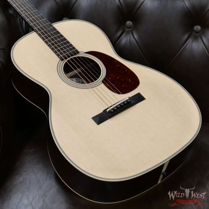 Collings 000 Series 0002H Sitka Spruce Top East Indian Rosewood Back & Sides Natural - Image 8