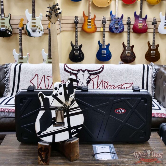 EVH Custom Shop USA Special Edition Wolfgang EVH Stripes White/Black Relic 7.60 lbs - Image 10