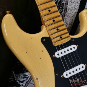 Fender Custom Shop Limited Edition 70th Anniversary 1954 Stratocaster Hardtail Relic Nocaster Blonde with Black Pickguard & Gold Hardware 6.50 LBS - Image 11