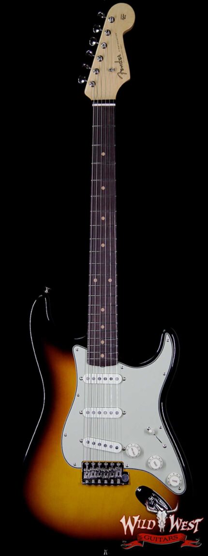 Fender USA American Vintage `59 Stratocaster Rosewood Fretboard 3 Tone Sunburst