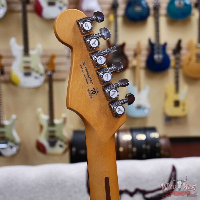 Fender American Ultra II Stratocaster HSS Ebony Fingerboard Noble Blue 7.90 LBS - Image 9