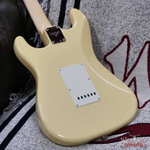 Fender Custom Shop 1968 Stratocaster LCC Deluxe Closet Classic Aged Vintage White 7.95 LBS - Image 12