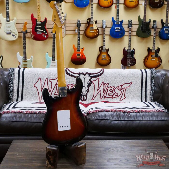 Fender Vintera® ‘60s Stratocaster® Pau Ferro Fingerboard 3-Color Sunburst - Image 7