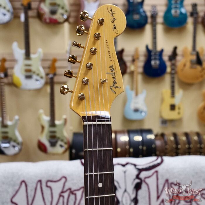Fender Custom Shop Stevie Ray Vaughan Signature Stratocaster Rosewood Fingerboard NOS 3-Color Sunburst 7.70 LBS - Image 7