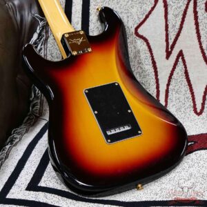 Fender Custom Shop Stevie Ray Vaughan Signature Stratocaster Rosewood Fingerboard NOS 3-Color Sunburst 7.70 LBS - Image 11