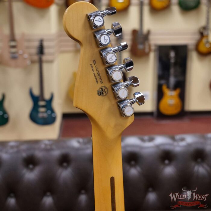 Fender American Ultra Stratocaster HSS Ash Body Rosewood Fingerboard Aged Natural - Image 9