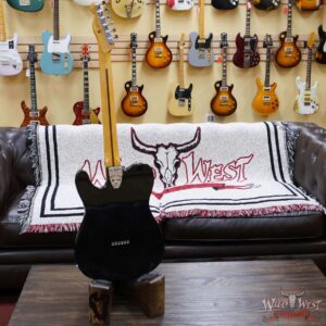 Fender Vintera ‘70s Telecaster Custom Maple Fingerboard Black - Image 8