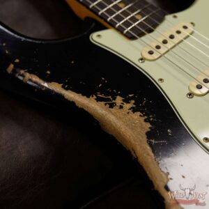 Fender Custom Shop 1961 Stratocaster Heavy Relic AAA Rosewood Fingerboard Black - Image 16