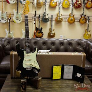 Fender Custom Shop 1961 Stratocaster Heavy Relic AAA Rosewood Fingerboard Black - Image 11