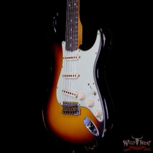 Fender Custom Shop 1962 Stratocaster Relic AAA Rosewood Board with Quartersawn Maple Neck 3 Tone Sunburst - Image 2