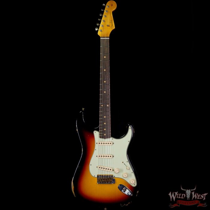 Fender Custom Shop 1962 Stratocaster Relic AAA Rosewood Board with Quartersawn Maple Neck 3 Tone Sunburst - Image 3