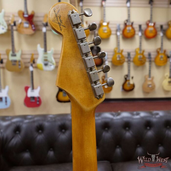 Fender Custom Shop 1962 Stratocaster Relic AAA Rosewood Board with Quartersawn Maple Neck 3 Tone Sunburst - Image 10
