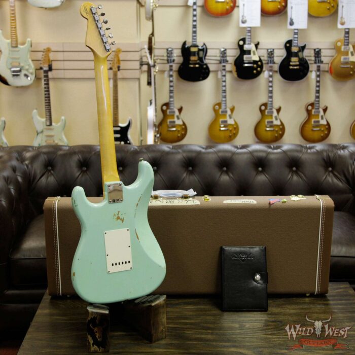 Fender Custom Shop 1963 Stratocaster Relic Rosewood Fretboard Surf Green - Image 16