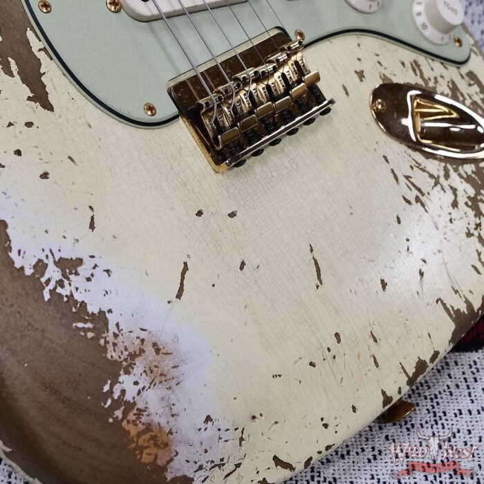 Fender Custom Shop Wild West Guitars 25th Anniversary 1960 Stratocaster Hardtail Madagascar Rosewood Fretboard Heavy Relic Vinatge White 6.90 LBS - Image 10