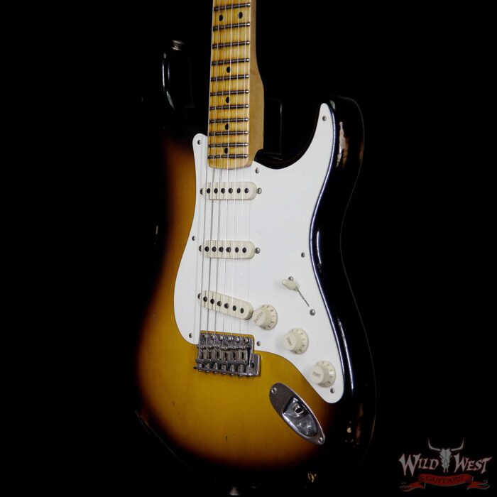 2018 Fender Custom Shop 1957 Stratocaster Relic Maple Neck 2 Tone Sunburst - Image 2