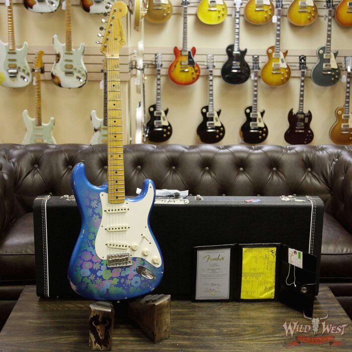 2018 Fender Custom Shop 1957 Stratocaster Relic Maple Neck Blue Flower - Image 4