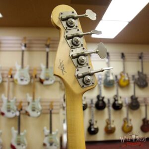 2012 Fender Custom Shop 60s 1960 Jazz Bass Relic Rosewood Fretboard 3 Tone Sunburst - Image 9