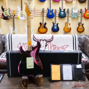 Fender Custom Shop Wild West Black Lightning 2.0 Stratocaster HSS Maple Board 22 Frets Heavy Relic Pink Paisley - Image 9