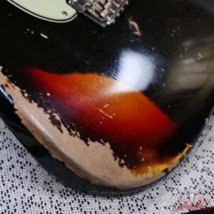 Fender Custom Shop Wild West Black Lightning 2.0 Stratocaster HSS Rosewood Board 21 Frets Heavy Relic 3 Tone Sunburst 7.30 lbs - Image 9
