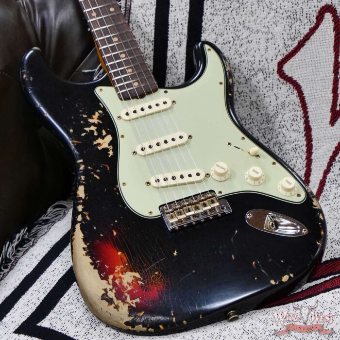 Fender Custom Shop 1960 Stratocaster Heavy Relic Aged Black over 3 Tone Sunburst 7.65 lbs - Image 8