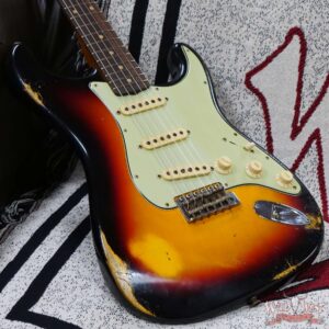 Fender Custom Shop Andy Hicks Masterbuilt 1961 Stratocaster Roasted Flame Maple Neck Brazilian Rosewood Board Relic 3-Color Sunburst - Image 8