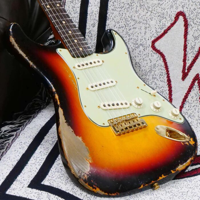 Fender Custom Shop Dale Wilson Masterbuilt 1960 Stratocaster Brazilian Rosewood Board Relic 3 Tone Sunburst with Gold Hardware - Image 8