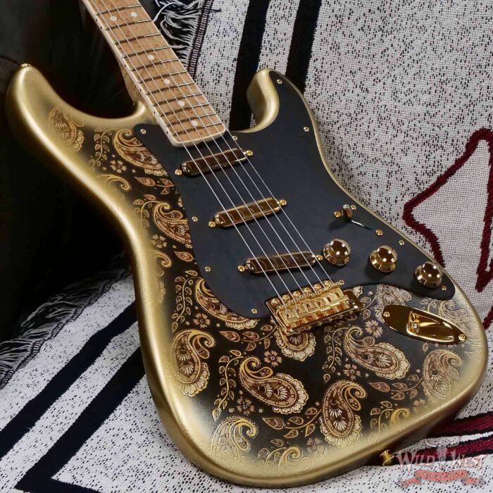 Fender Custom Shop Kyle McMillin Masterbuilt Wood Burnt 1963 Stratocaster Artwork by Madeline Hanlon 7.65 LBS - Image 8