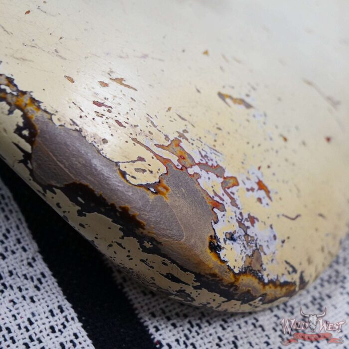 Fender Custom Shop Vincent Van Trigt Masterbuilt 1962 Stratocaster Heavy Relic Vintage White Over 3 Tone Sunburst - Image 9