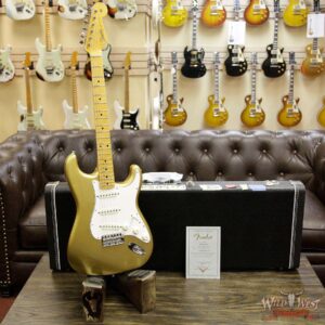 Fender Custom Shop Postmodern NOS Stratocaster HLE Gold - Image 12