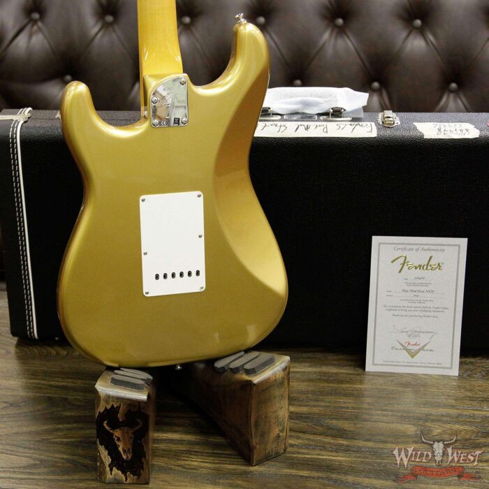 Fender Custom Shop Postmodern NOS Stratocaster HLE Gold - Image 15