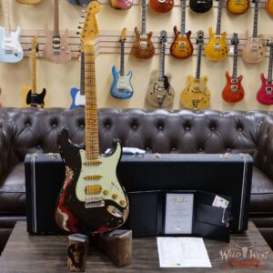Fender Custom Shop Wild West Black Lightning 2.0 Stratocaster HSS Maple Board 22 Frets Heavy Relic Candy Apple Red - Image 6
