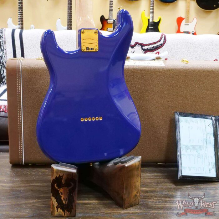 Fender Custom Shop Robert Cray Signature Stratocaster AA Birdseye Maple Neck Hardtail NOS Violet - Image 11