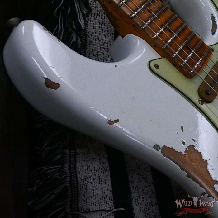 Fender Custom Shop Wild West White Lightning Stratocaster HSS Floyd Rose Maple Board 22 Frets Heavy Relic British Racing Green - Image 9