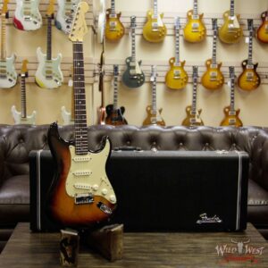 2005 Fender American Stratocaster Deluxe Rosewood Fingerboard with S-1 Switch 3 Tone Sunburst - Image 4