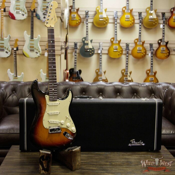 2005 Fender American Stratocaster Deluxe Rosewood Fingerboard with S-1 Switch 3 Tone Sunburst - Image 4