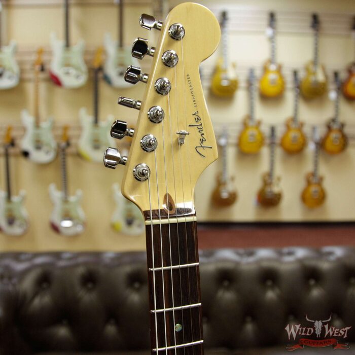 2005 Fender American Stratocaster Deluxe Rosewood Fingerboard with S-1 Switch 3 Tone Sunburst - Image 5
