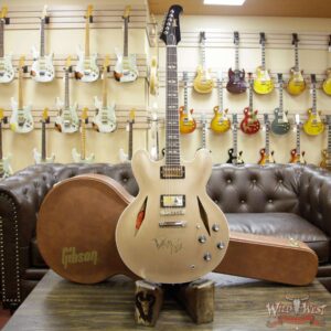 Gibson Artist Proof Guitar DG-335 Metallic Gold Dave Grohl Signed - Image 9