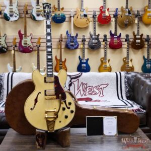 Gibson Custom Shop M2M 1959 ES-355 Reissue with Bigsby Murphy Lab Ultra Light Aged Heavy Antique White 8.95 lbs - Image 13