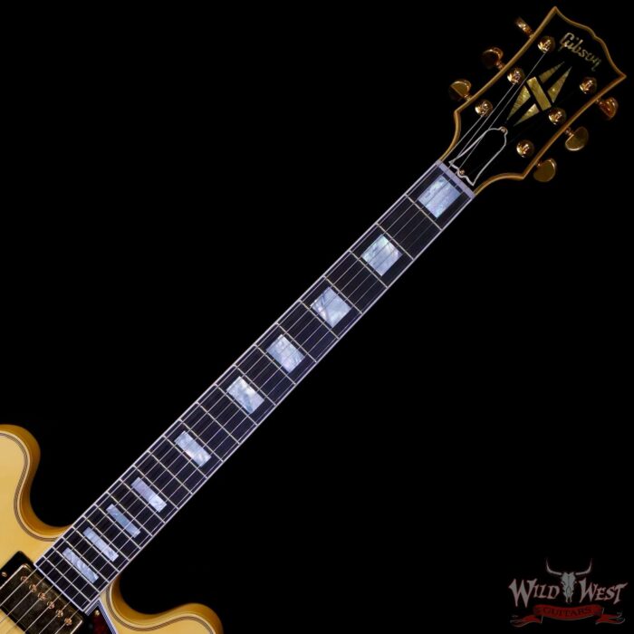 Gibson Custom Shop M2M 1959 ES-355 Reissue with Bigsby Murphy Lab Ultra Light Aged Heavy Antique White 8.80 LBS - Image 4