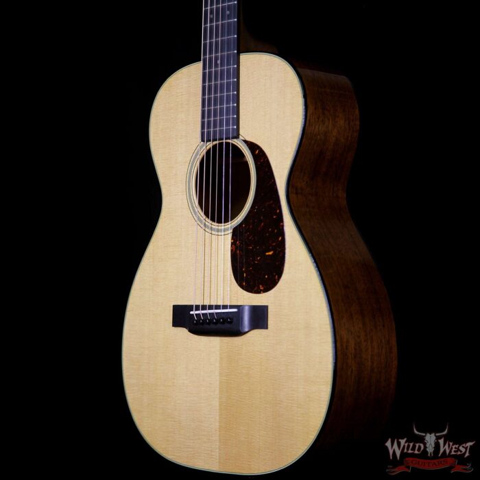 2015 Martin Standard Series 0-18 Ebony Fingerboard Natural - Image 2