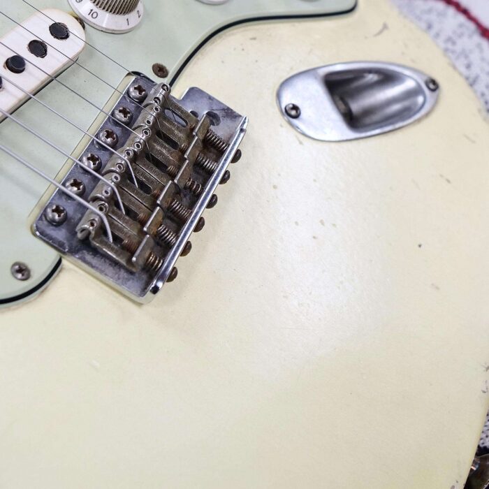 Fender Custom Shop Ron Jessurun Apprentice Built Modernized 1960 Stratocaster Relic Super Aged Olympic White 7.45 lbs - Image 9