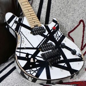 EVH Custom Shop USA Special Edition Wolfgang EVH Stripes White/Black Relic 8.50 lbs - Image 8