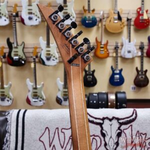 Jackson American Series Virtuoso Streaked Ebony Fingerboard Satin Shell Pink 7.80 lbs - Image 8